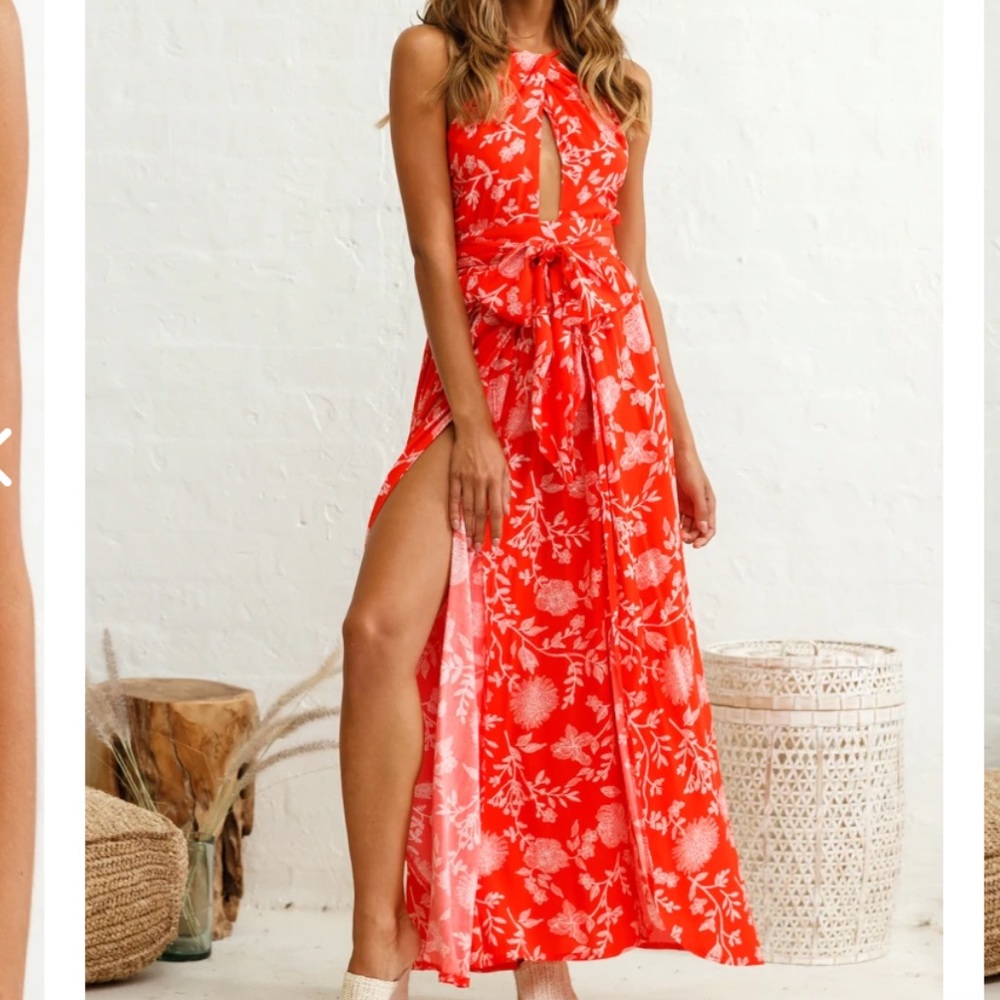 Athena high slit maxi halter dress Selfie Leslie